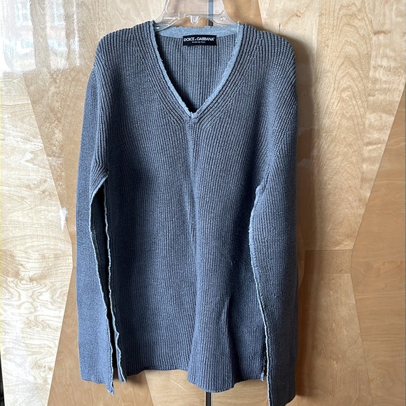 Dolce & Gabbana ribbed V neck sweater - Picture 2 of 10